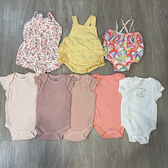 New Born Baby Girl Clothing Infant 0-3 Months 19 Pieces Bundle - Picture 2 of 3